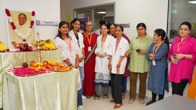 Amrita Hospital Faridabad Unveils State-of-the-Art Deca-Head Microscope to Enhance Diagnostic Precision